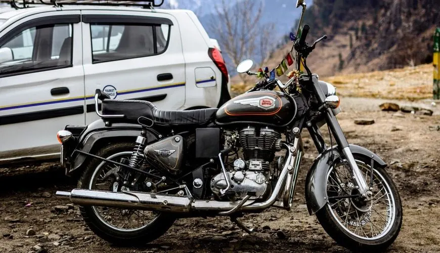 Royal Enfield 350 Rental in Kashmir: Rates, Route and What to Know - Happy Jacks Kashmir travel guide