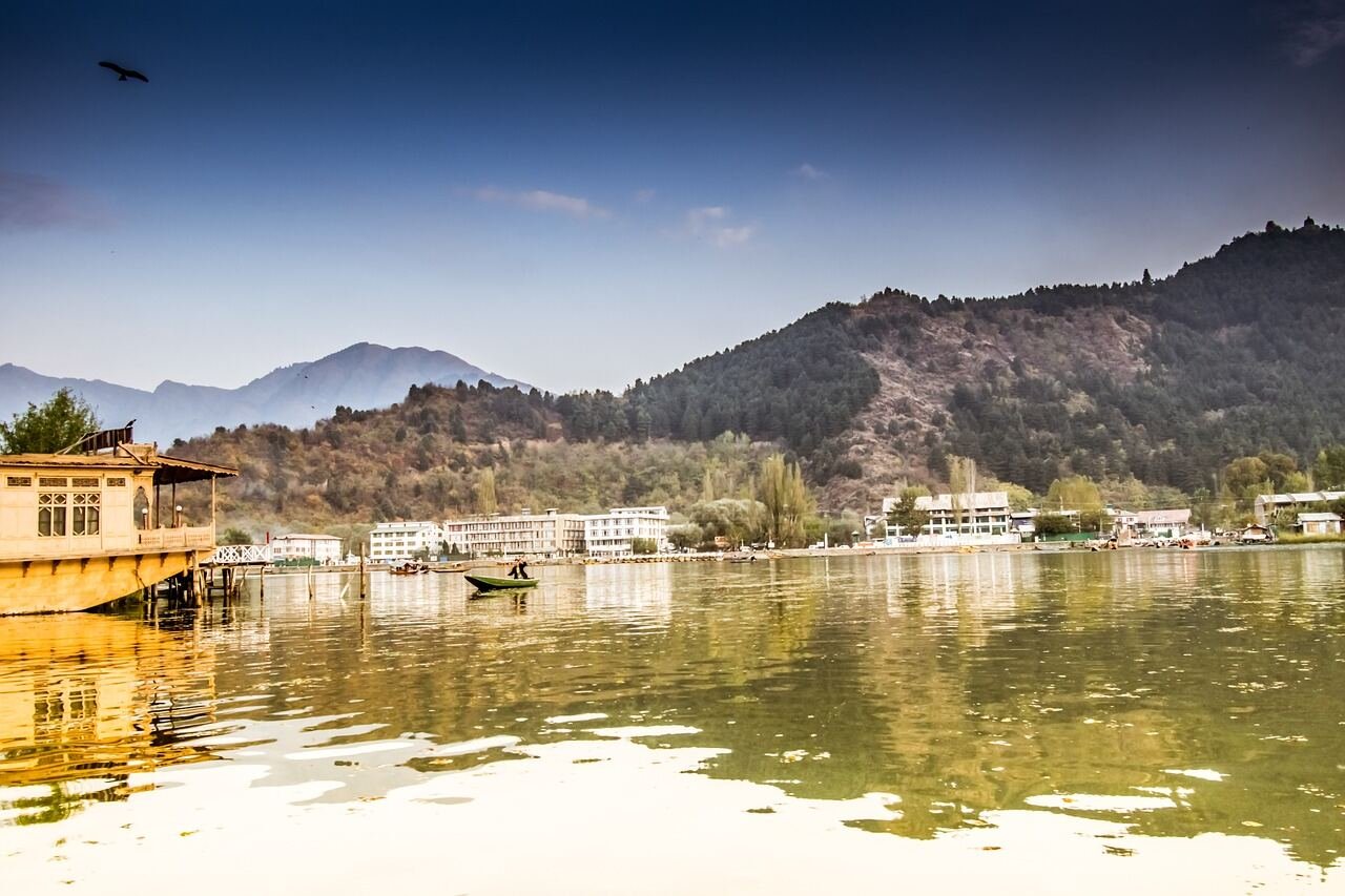 Wazwan Explained: Kashmir’s Feast, Course by Course