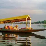 Shikara Ride on Dal Lake - Kashmir activity