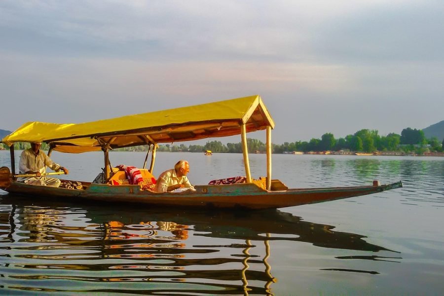 Shikara Ride on Dal Lake